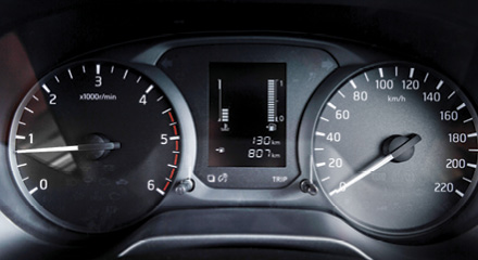 Navara XE Speedometer